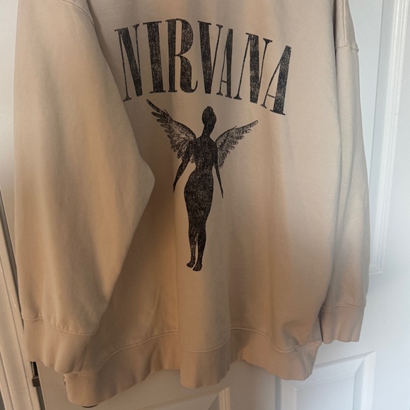 H&M Beige Sweatshirt - Picture 4 of 5